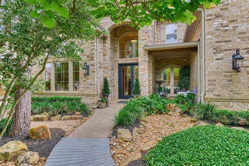 27 S Knightsgate Circle, The Woodlands, TX, 77382 | Card Image