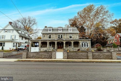 75 E Stewart Ave, LANSDOWNE, PA, 19050-2033 | Card Image