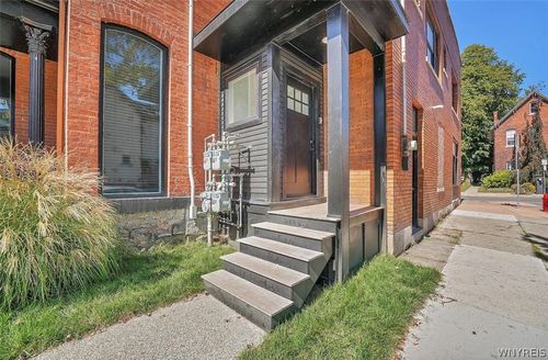 162 Allen St, Buffalo, NY, 14201-1516 | Card Image