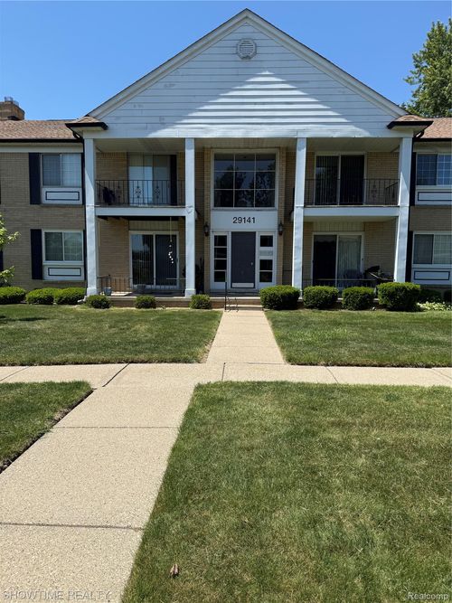 29141 Hayes Rd, Warren, MI, 48088-4023 | Card Image