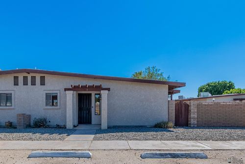 1465 E Laguna Pl, Yuma, AZ, 85365-3585 | Card Image