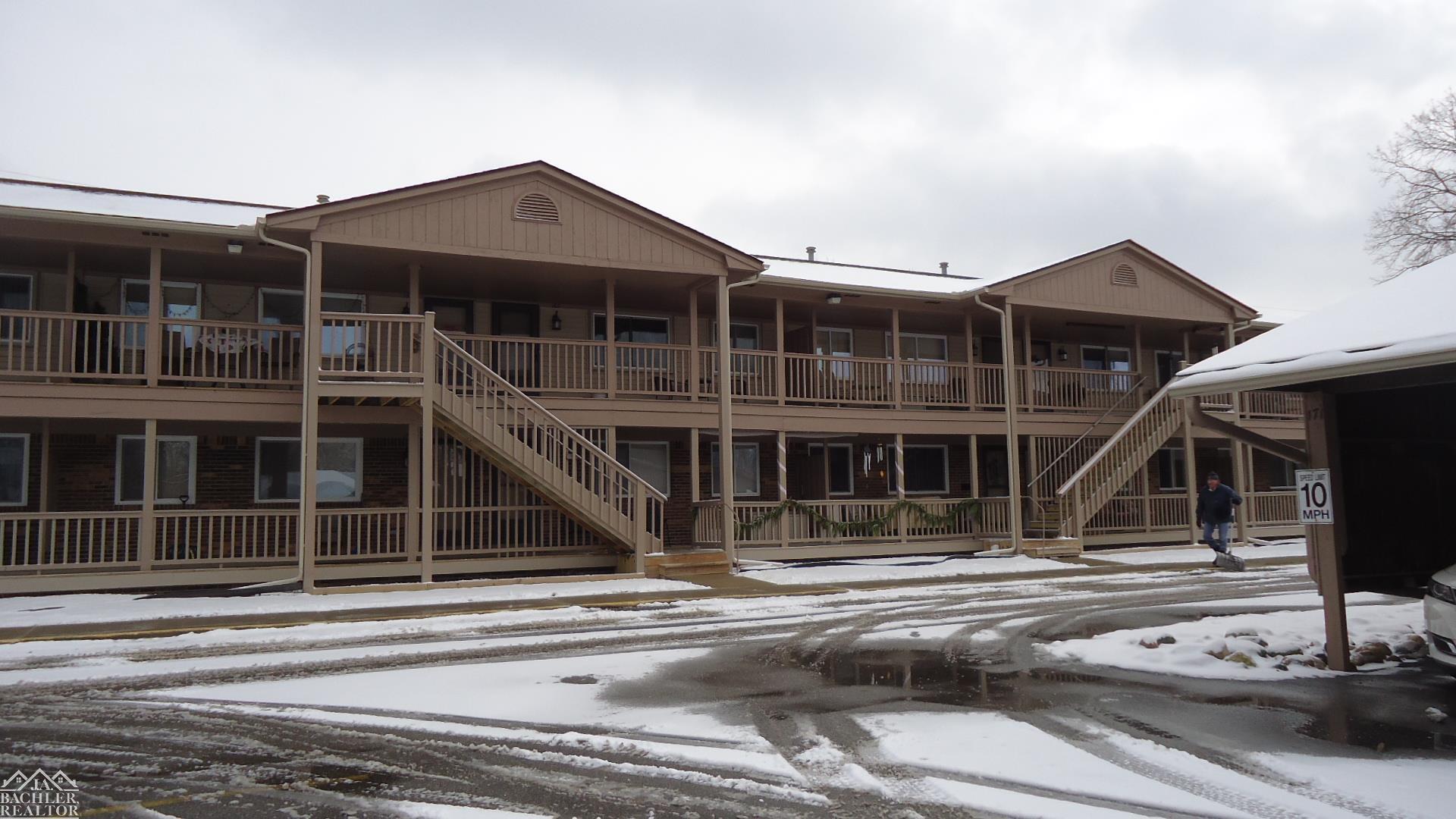 Hanover St, Marine City, MI 48039
