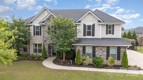 4071 Thames Cir, Fort Mill, SC, 29715-0072 | Card Image