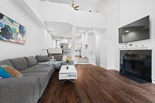 apt-305-3235 Cole Ave, Dallas, TX, 75204-1370 | Card Image