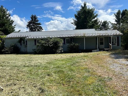 240 Ridge Top Dr, Rural Retreat, VA, 24368-2757 | Card Image