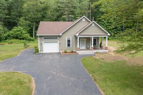 308 Pickering Road, Rochester, NH, 03867 | Card Image