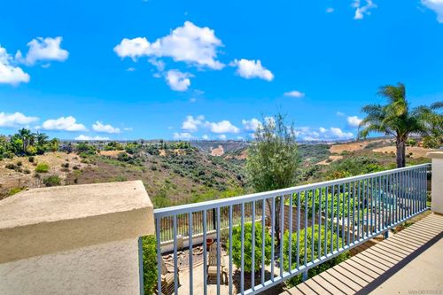 10553 Gaylemont Ln, San Diego, CA, 92130-4888 | Card Image