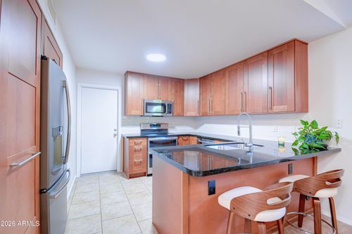 3858 E Bighorn Ave, Phoenix, AZ, 85044-6620 | Card Image