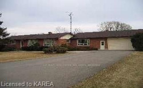 4755 County Rd 8, Greater Napanee, ON, K0H4B8 | Card Image