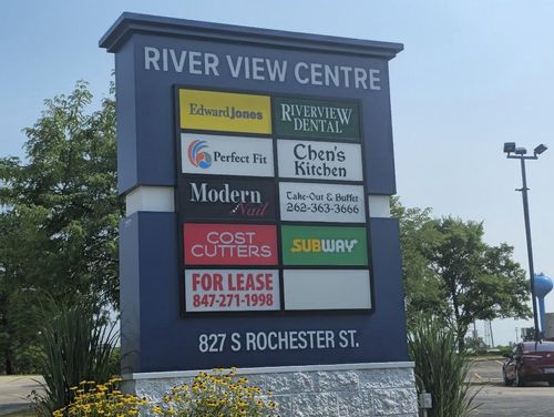107-827 S Rochester Street, MUKWONAGO, WI, 53149 | Card Image