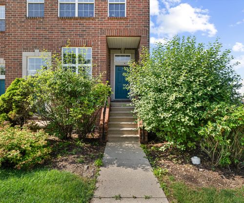 1876 Lindsay Ln, Ann Arbor, MI, 48104-4167 | Card Image