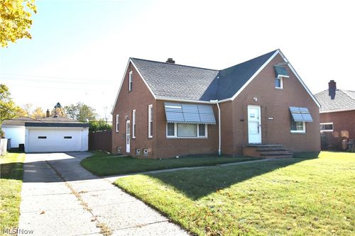 2761 Forestview Ave, Rocky River, OH, 44116-3303 | Card Image