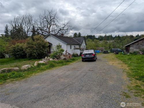 18902 8th Ave Nw, Arlington, WA, 98223-8318 | Card Image