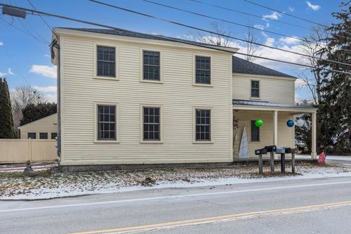 2 Walker Ln, Rye, NH, 03870-2431 | Card Image