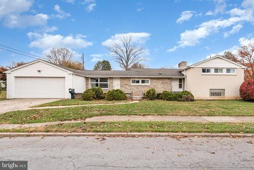 1 Colgate Dr, CAMP HILL, PA, 17011-7623 | Card Image