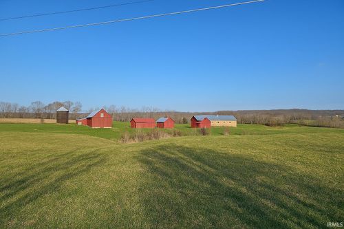 8680 S Strain Ridge Rd, Bloomington, IN, 47401-8460 | Card Image