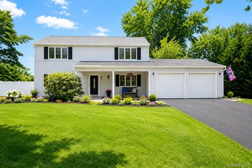 31 Marwood Pl, Stony Brook, NY, 11790-2923 | Card Image
