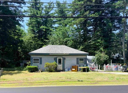 268 Main St, Hampstead, NH, 03841-2041 | Card Image