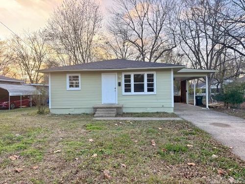 1415 Watkins St, Conway, AR, 72034-3860 | Card Image