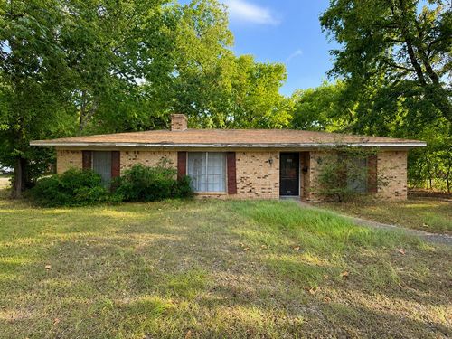 208 Sw 4th St, Kerens, TX, 75144-3010 | Card Image