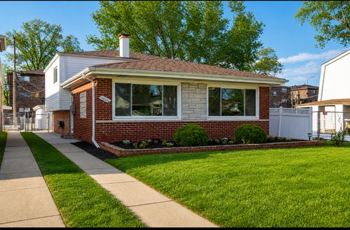14024 S Saginaw Ave, Burnham, IL, 60633-2109 | Card Image