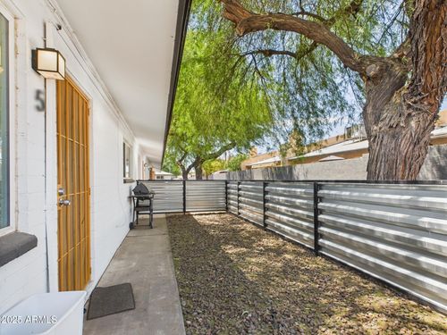 5-3027 N 37th St, Phoenix, AZ, 85018-7020 | Card Image