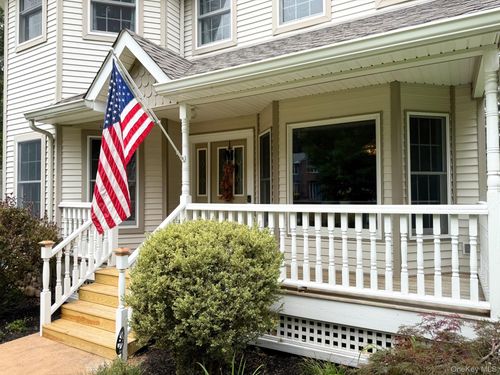 20 E Palisades Ave, Nanuet, NY, 10954-3344 | Card Image