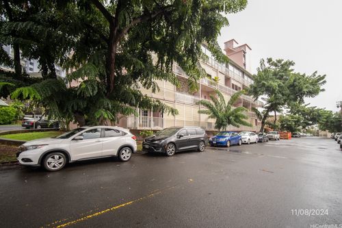 301-1020 Green St, Honolulu, HI, 96822-3606 | Card Image