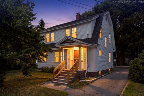 21 Belfort St, Portland, ME, 04103-1220 | Card Image