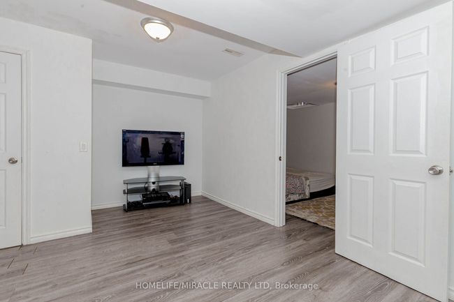 9 Dufay Rd, House attached with 4 bedrooms, 4 bathrooms and 3 parking in Brampton ON | Image 22