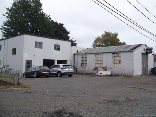 28 Highland St, East Hartford, CT, 06108-3426 | Card Image