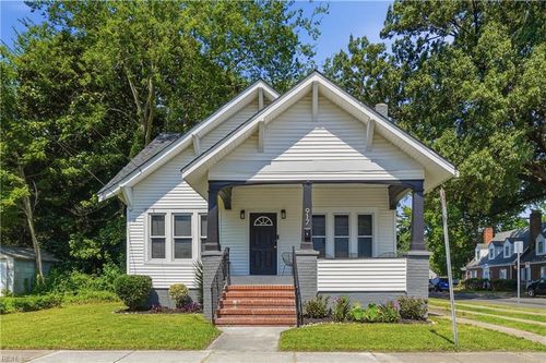 917 Kenton Ave, Norfolk, VA, 23504-3917 | Card Image
