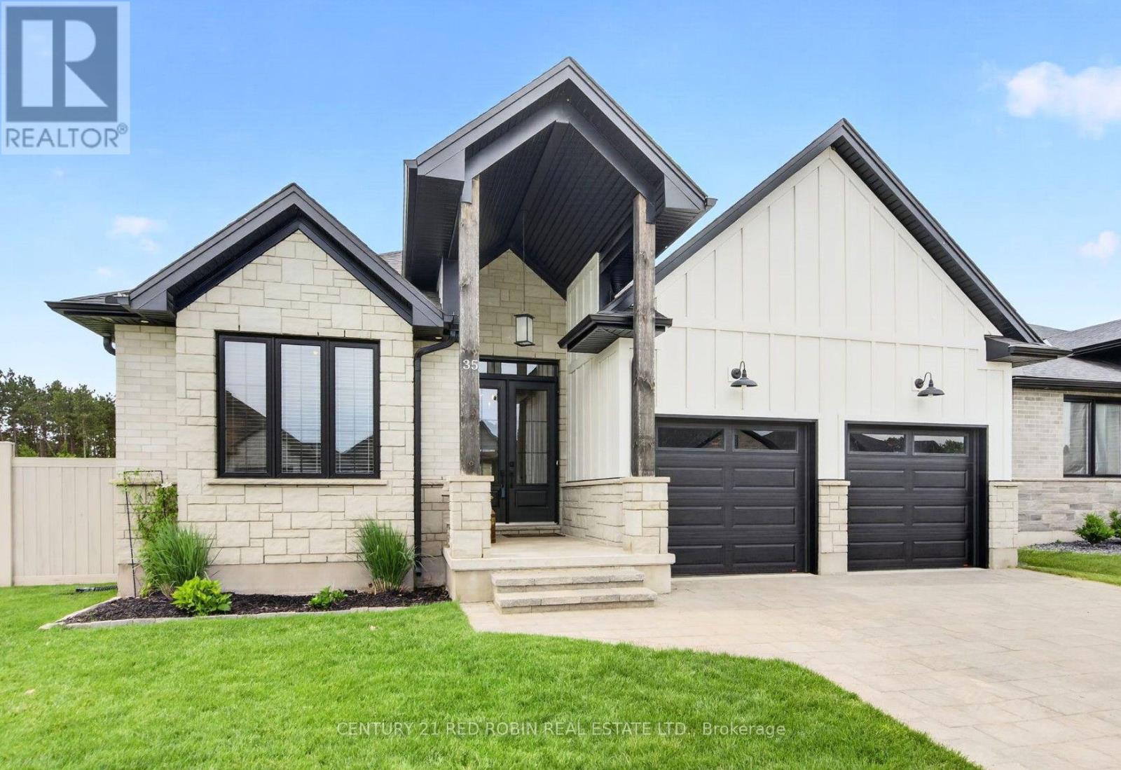 35 Elliot St, For Sale in Strathroy - eXp Realty