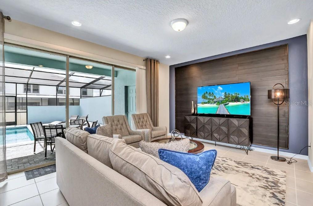 Residential in KISSIMMEE 4