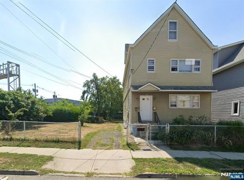 178 Van Winkle Ave, Garfield, NJ, 07026-2946 | Card Image