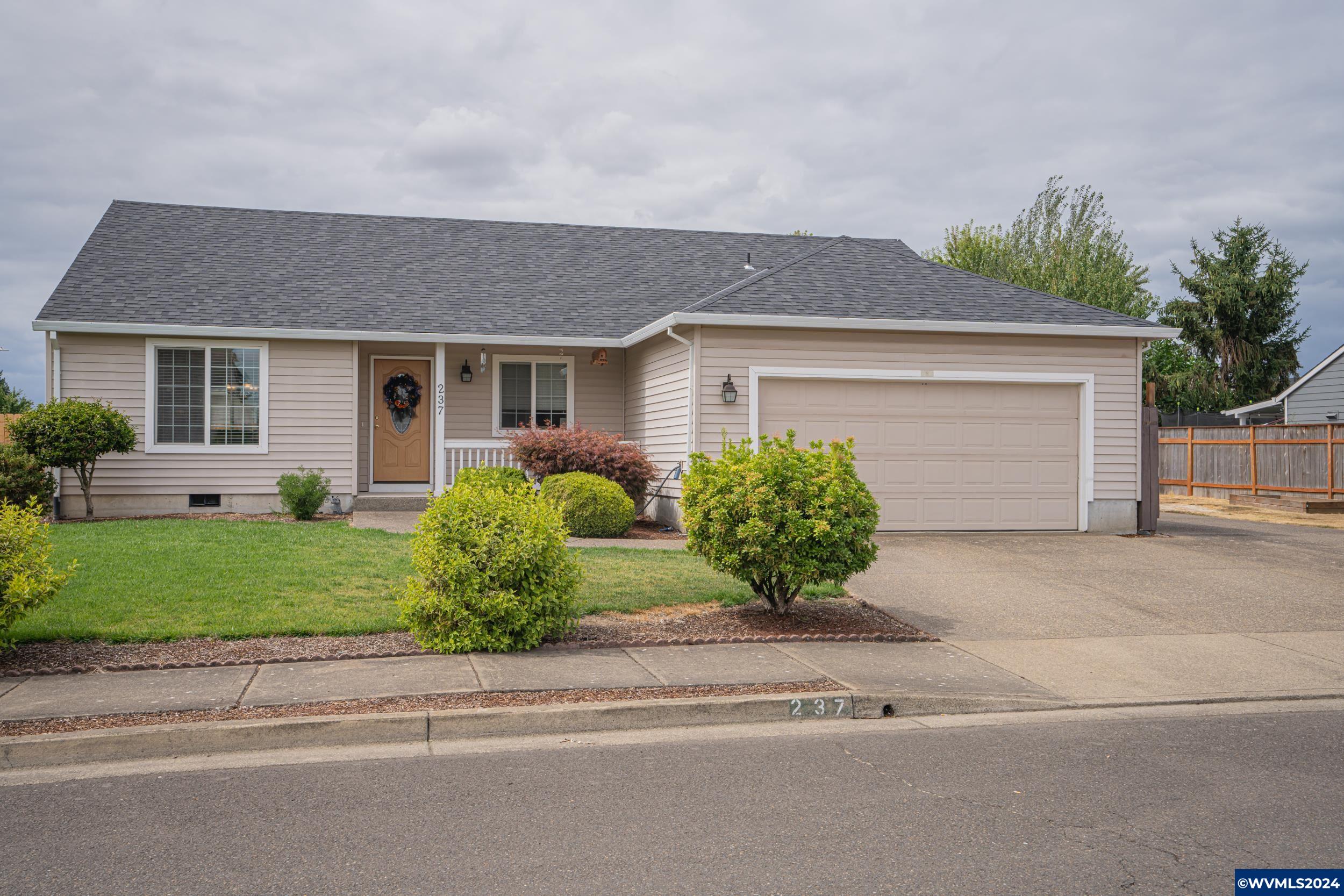 Baylor Dr, Woodburn, OR 97071