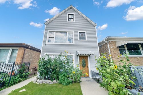 850 N Kildare Ave, Chicago, IL, 60651-3529 | Card Image