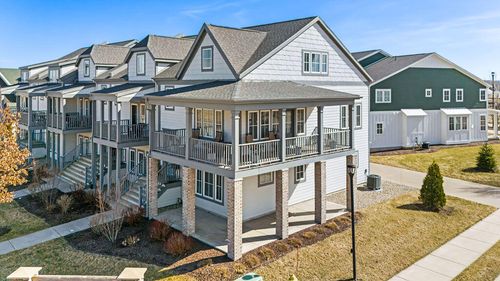 910 Whitwam Dr, Saint Joseph, MI, 49085-1551 | Card Image