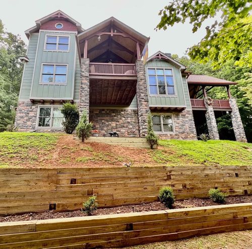 381 Laurel Ridge Dr, Ellijay, GA, 30536-1926 | Card Image