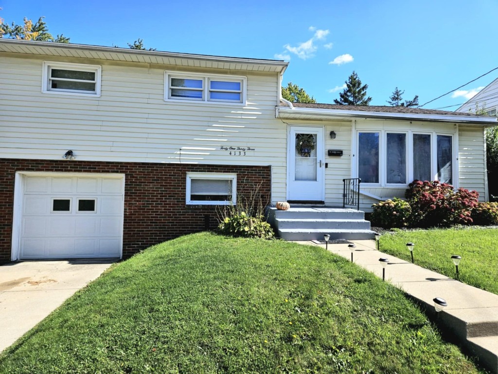 Burton Ave, Erie, PA 16504