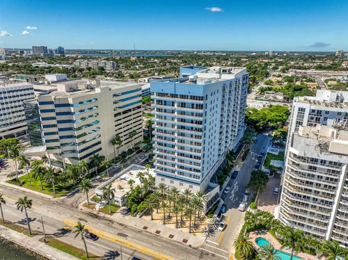 uph-1551 N Flagler Dr, West Palm Beach, FL, 33401-3438 | Card Image
