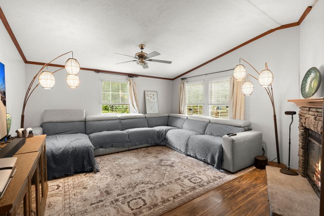 third bedroom | Image 16