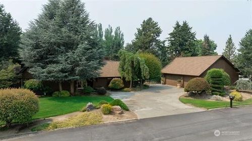 820 S Meadowlark Ln, Othello, WA, 99344-9530 | Card Image