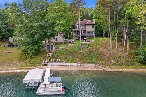 N1736 20th Road, Marion, WI, 54982 | Card Image