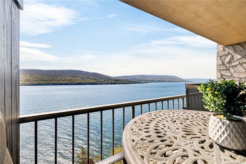 165 Cliffside Dr, Canandaigua, NY, 14424-8809 | Card Image