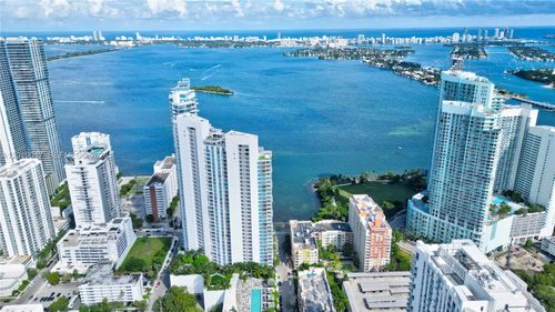 1905-2020 N Bayshore Dr, Miami, FL, 33137-5153 | Card Image