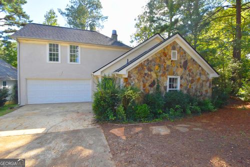 700 S Fairfield Dr, Peachtree City, GA, 30269-3922 | Card Image