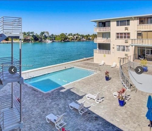 242-6484 Indian Creek Dr, Miami Beach, FL, 33141-5814 | Card Image