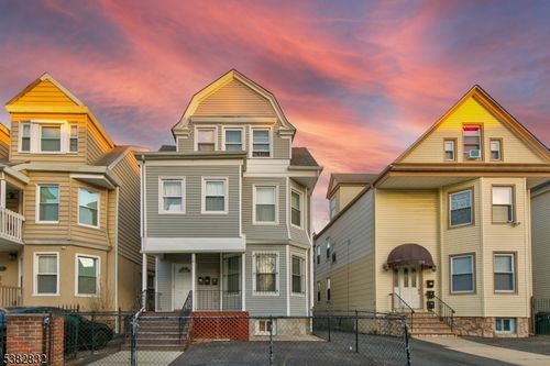 apt-2-178 N 16th St, East Orange, NJ, 07017-5786 | Card Image