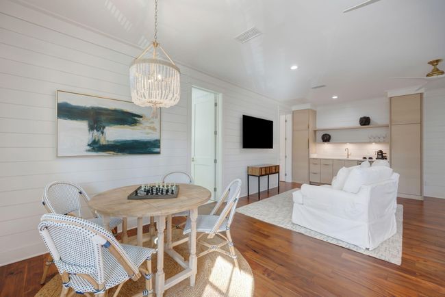 290 Seabreeze Blvd | Image 30